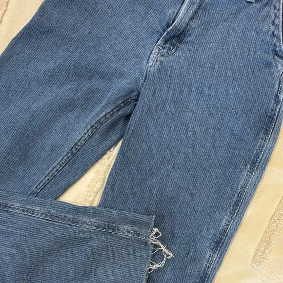 Hollister Ultra High-Rise Dad Jeans Denim Pinstripe - 00R / 000R / 23R - Picture 3 of 4